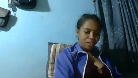 Snapshot of stephaolysca chatting on May 19, 2026, 6:03 pm stephaolysca online show from May 19, 2026, 6:03 pm