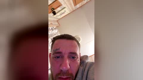 stephen41310 online show from April 16, 2026, 9:21 am