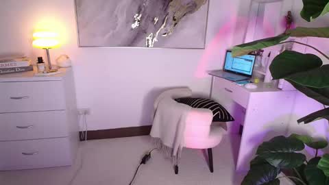 Steph online show from March 18, 2026, 9:56 am