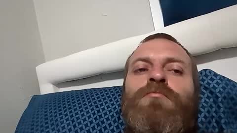 sterng123 online show from January 1, 2025, 11:40 pm