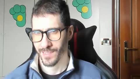 Snapshot of stevex870 chatting on November 16, 2025, 9:15 am Steve online show from November 16, 2025, 9:15 am