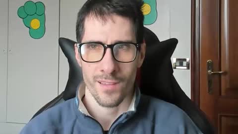 Snapshot of stevex870 chatting on November 30, 2025, 12:42 pm Steve online show from November 30, 2025, 12:42 pm