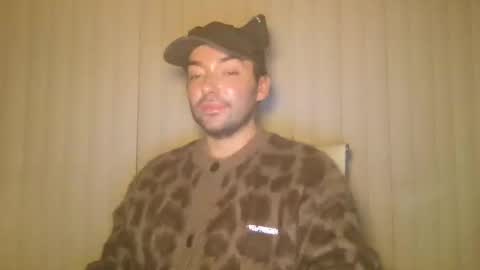 Snapshot of stevey_94 chatting on October 31, 2025, 11:17 pm gay tease online show from October 31, 2025, 11:17 pm