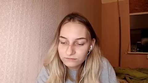 Eva online show from October 31, 2025, 9:38 pm