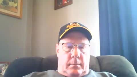 Snapshot of stew1014 chatting on February 28, 2026, 8:54 pm bobby online show from February 28, 2026, 8:54 pm
