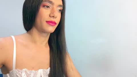 sthefany2512 online show from March 20, 2026, 1:43 am