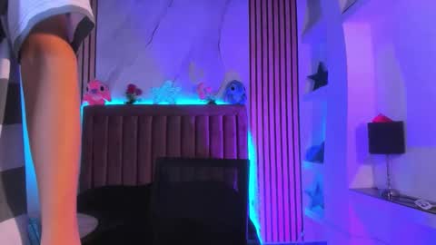 Sthepano  online show from January 7, 2026, 7:27 pm