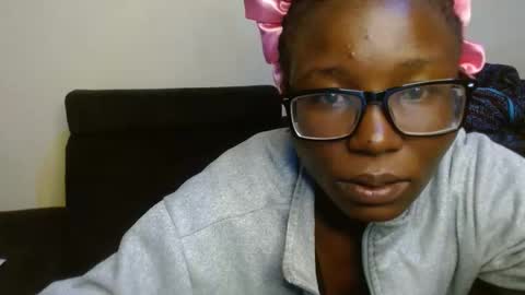 sticklavah online show from November 5, 2025, 3:06 am