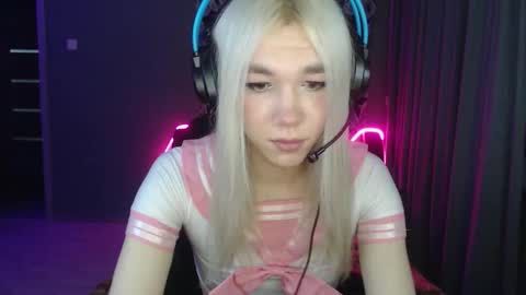 Steve online show from October 28, 2025, 3:58 pm