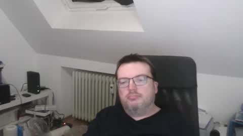 Oliver online show from January 9, 2026, 7:26 pm