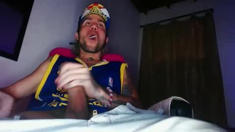 stiven online show from February 21, 2025, 2:28 am