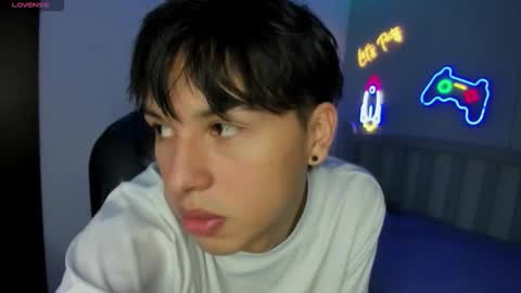 Stiwen online show from September 21, 2025, 1:13 pm