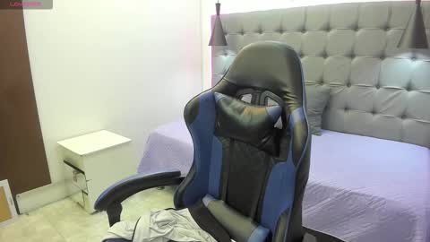 Stiwen online show from March 27, 2026, 6:18 pm