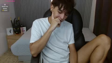 Snapshot of stiwentwink chatting on May 4, 2026, 2:46 pm Stiwen online show from May 4, 2026, 2:46 pm