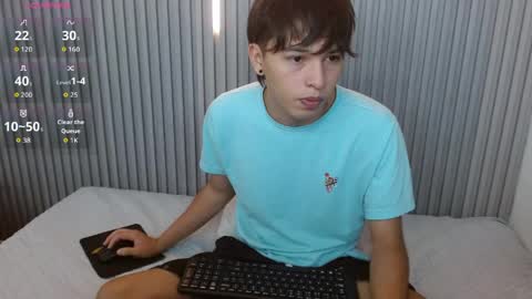 Snapshot of stiwentwink chatting on May 5, 2026, 1:08 pm Stiwen online show from May 5, 2026, 1:08 pm