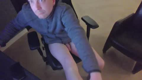 stoeprand92 online show from April 1, 2026, 1:06 am