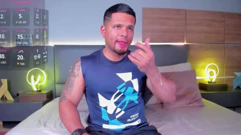 Stone Lee  online show from September 30, 2025, 4:06 am