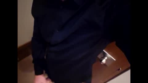 Snapshot of stopshottttt chatting on October 21, 2025, 5:02 pm stopshottttt online show from October 21, 2025, 5:02 pm