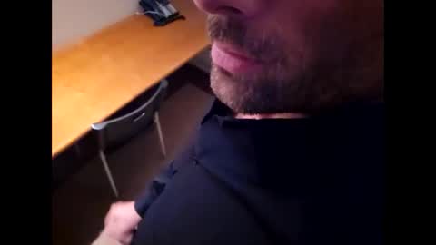 Snapshot of stopshottttt chatting on November 3, 2025, 3:35 pm stopshottttt online show from November 3, 2025, 3:35 pm