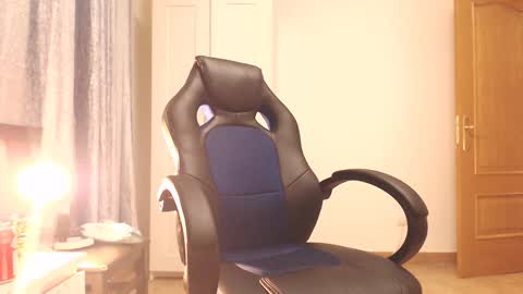 taira altair maturana online show from March 8, 2025, 4:34 am