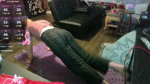 Snapshot of stormythunder chatting on February 11, 2025, 10:26 am Stormythunder online show from February 11, 2025, 10:26 am