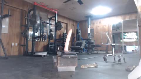 n8vpumpnhump online show from November 16, 2025, 2:11 pm