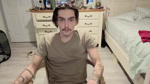 str8whiteboy21 online show from December 4, 2025, 5:17 am