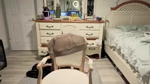 str8whiteboy21 online show from February 9, 2026, 3:43 am