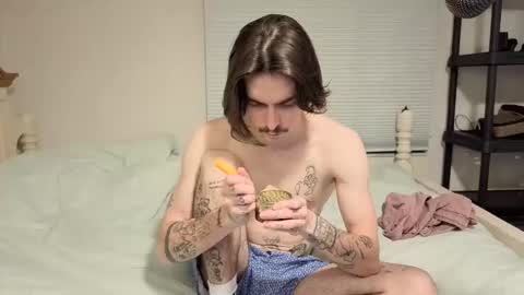 str8whiteboy21 online show from March 13, 2026, 5:03 am