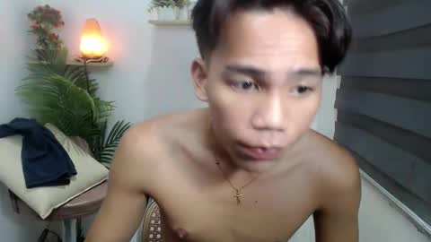 Snapshot of straight_moreno69 chatting on May 2, 2026, 12:43 pm James online show from May 2, 2026, 12:43 pm