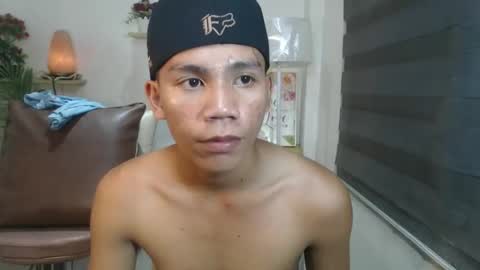 Snapshot of straight_moreno69 chatting on May 9, 2026, 8:08 am James online show from May 9, 2026, 8:08 am