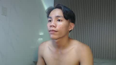 Snapshot of straight_moreno69 chatting on May 17, 2026, 1:40 pm James online show from May 17, 2026, 1:40 pm