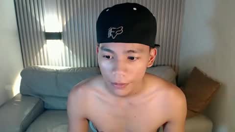 Snapshot of straight_moreno69 chatting on May 18, 2026, 3:13 am James online show from May 18, 2026, 3:13 am