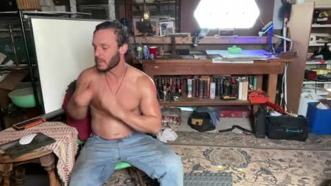 Cowboy Zuhly online show from April 16, 2026, 6:19 pm