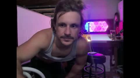 Cowboy Zuhly online show from April 25, 2026, 5:21 am