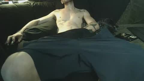 straitpipermann22 online show from October 26, 2025, 3:40 pm