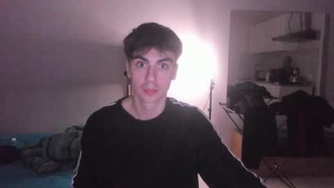 Ray online show from March 18, 2026, 7:39 pm