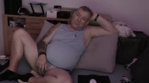 Stranger online show from November 3, 2025, 9:59 pm