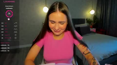 Snapshot of straw_juice chatting on July 16, 2026, 5:02 am Laura online show from July 16, 2026, 5:02 am