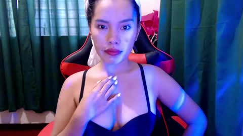 Snapshot of strawberry_ei chatting on April 13, 2026, 4:07 am just call me baby online show from April 13, 2026, 4:07 am