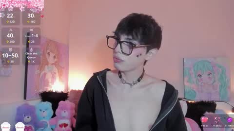 strawberry_kitty_ online show from February 22, 2026, 4:13 am