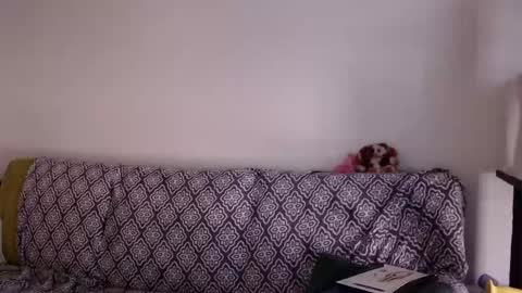 Strawberrylotsacake online show from November 10, 2025, 7:02 pm