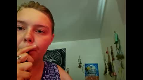 Snapshot of strawberryluv420 chatting on October 23, 2025, 4:17 pm Strawberry online show from October 23, 2025, 4:17 pm
