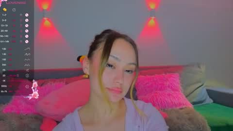 Tati and Lola online show from May 16, 2026, 8:18 pm