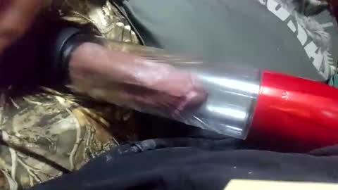 stretchedballss online show from April 19, 2026, 6:46 am