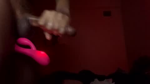 strictlysoloo online show from January 5, 2025, 10:32 am