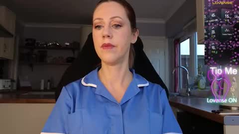 Amorina online show from November 24, 2025, 10:37 am