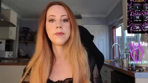 Snapshot of stripmequick chatting on April 14, 2026, 9:26 am Amorina online show from April 14, 2026, 9:26 am