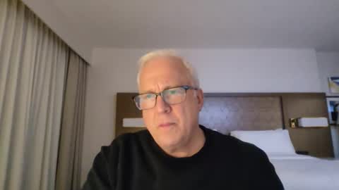 Stroking For You online show from December 15, 2025, 5:23 am