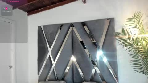 Alexa   online show from December 19, 2025, 10:44 am